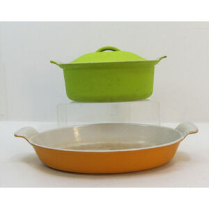 VG LE CREUSET CAST IRON 28 Yellow ORANGE CASSEROLE BAKING DISH FRANCE Green Lid